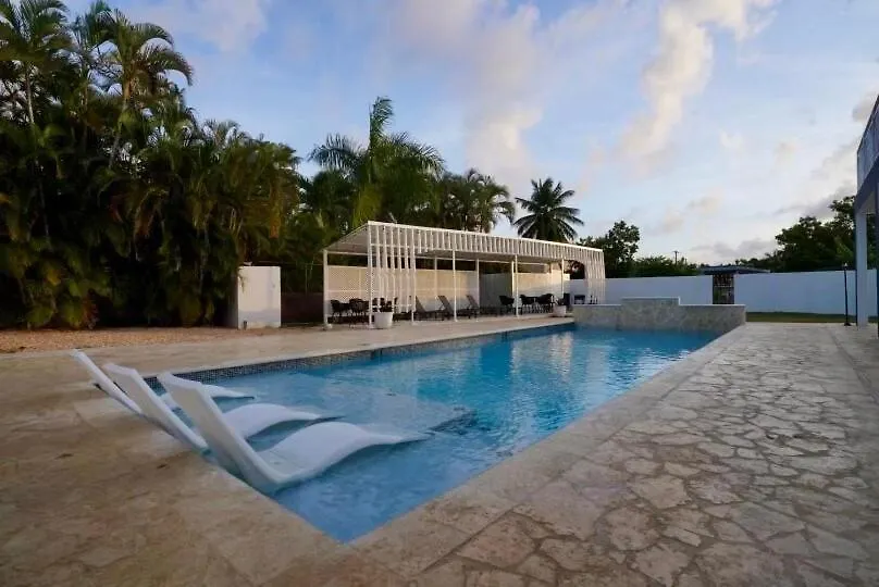 Beachtown Luxury Villas Apt 202 Aguacate 0*,